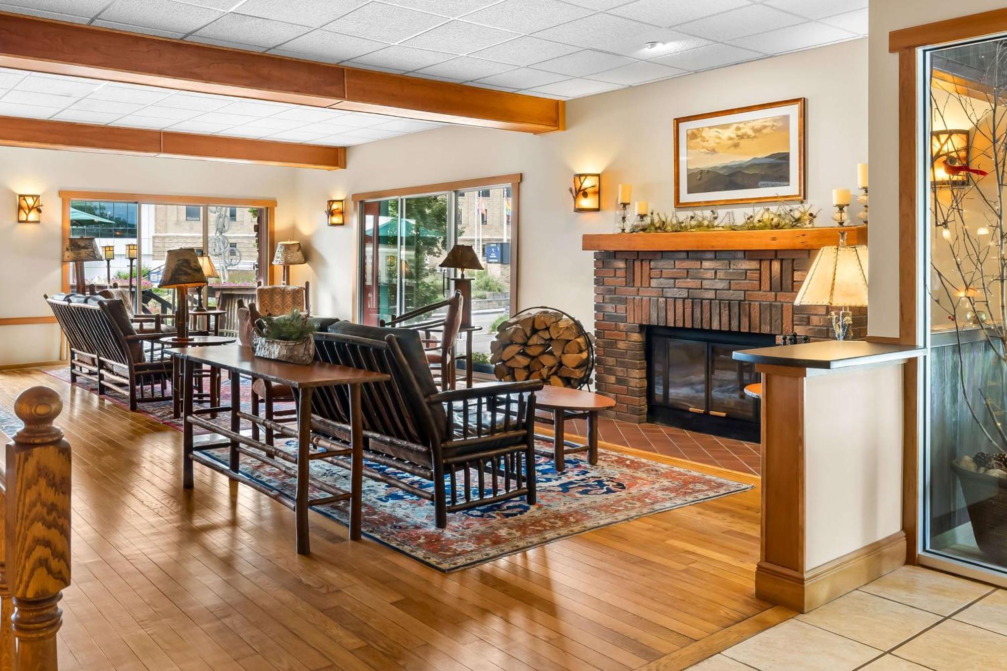 Best Western Adirondack Inn Lake Placid Ngoại thất bức ảnh